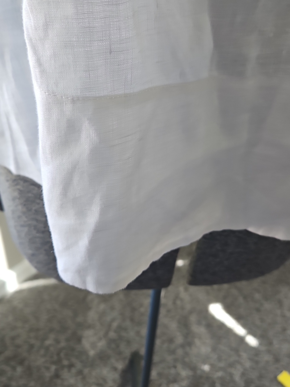 Banana Republic BR 100% linen White Shell Blouse - Picture 3 of 8